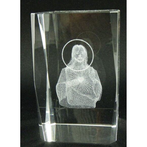 Jesus Sacred Heart 3D Laser Etched Crystal Glass Paperweight - Picture 4 of 9